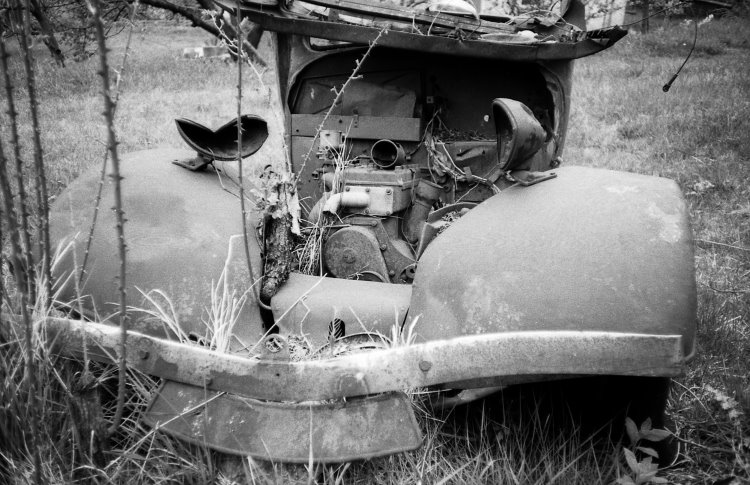 Old car abandonnée